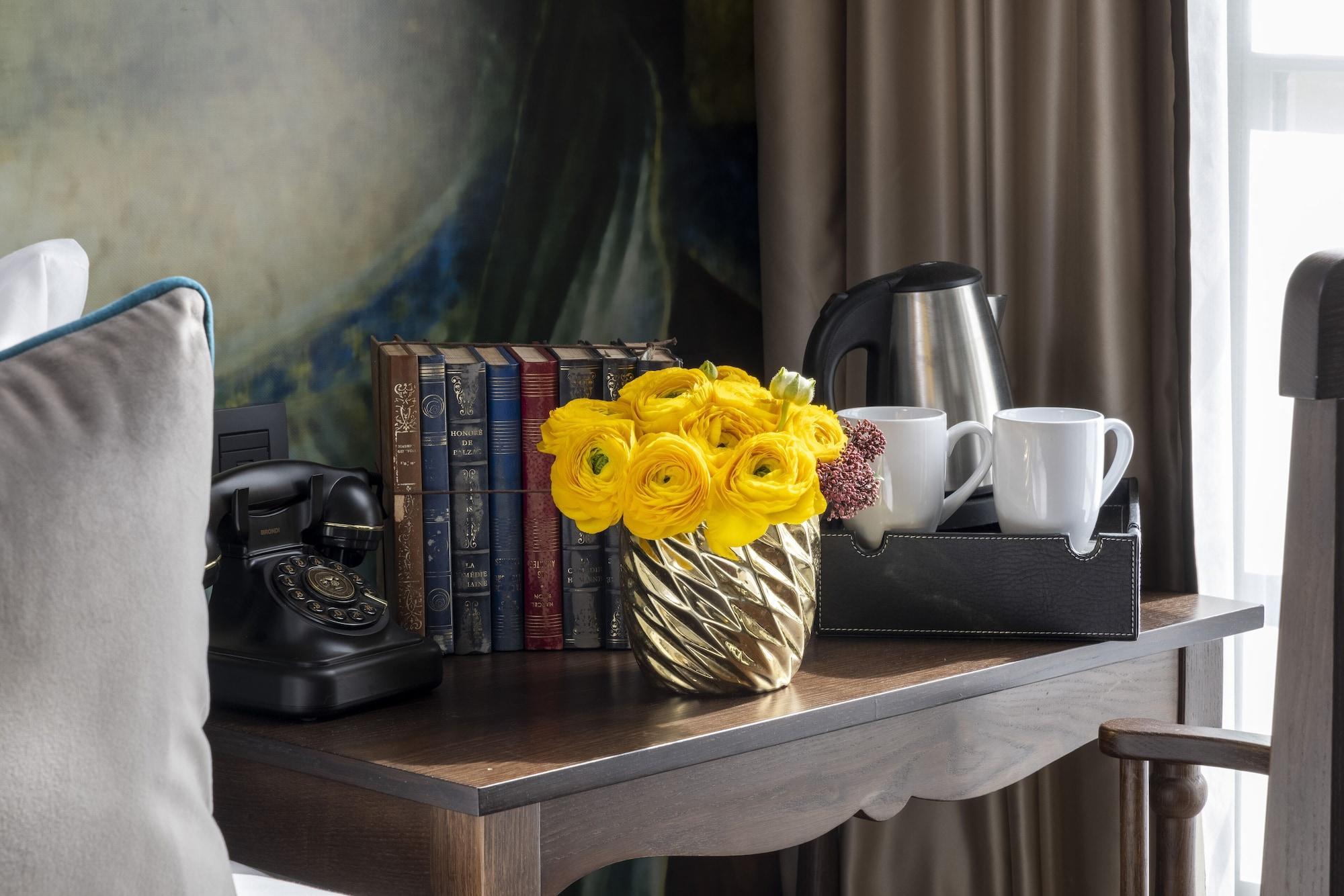 Hotel Bersolys Saint-Germain Paris Exterior photo